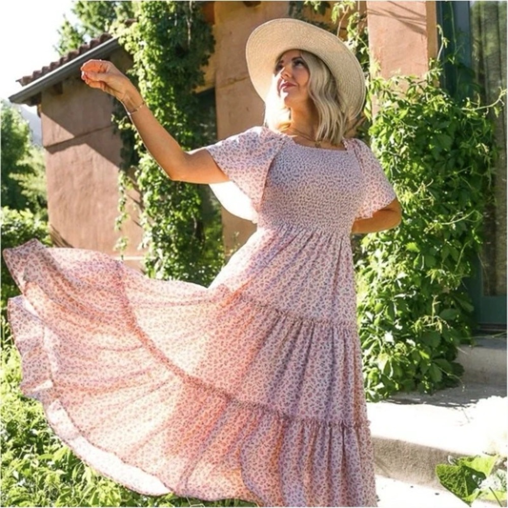 Ivy City Co. Sweet Posie Smocked Flutter-Sleeve Tiered Midi Dress (M)